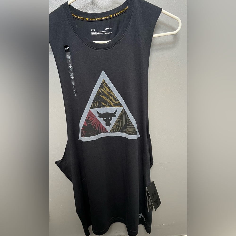 Under Armour HeatGear Dwayne Johnson Tank Top size Large new with tags.